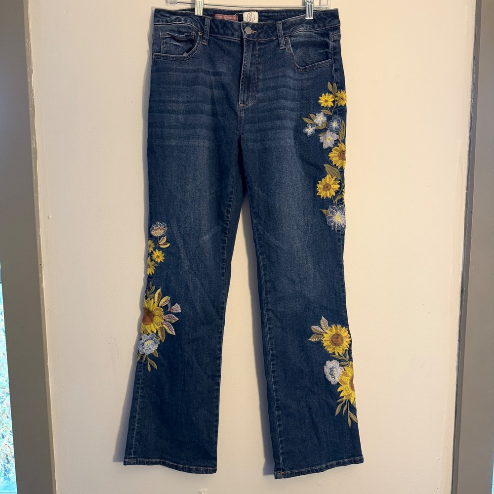 d.j.w. Kylee Bootcut Jeans Womens 14 Dark Sunflower Floral Embroidered Denim
